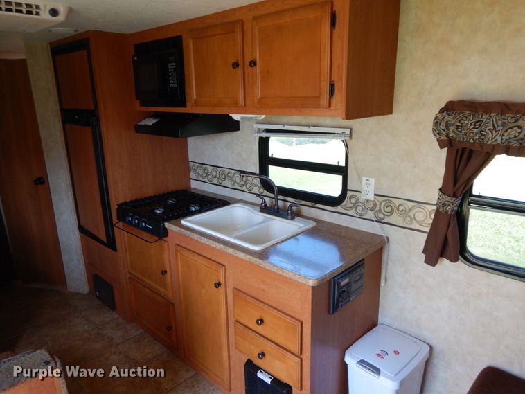 image for item IX9448 2010 KZ Sportsmen S272BH  camper