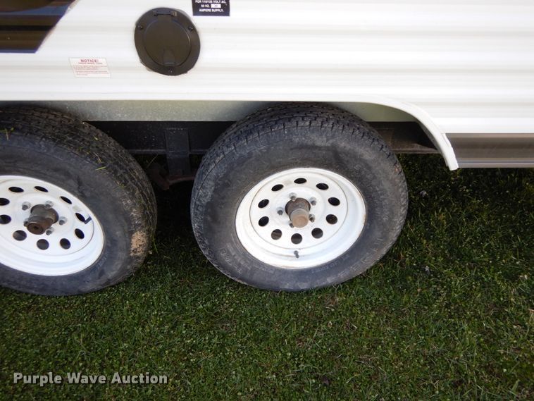 image for item IX9448 2010 KZ Sportsmen S272BH  camper