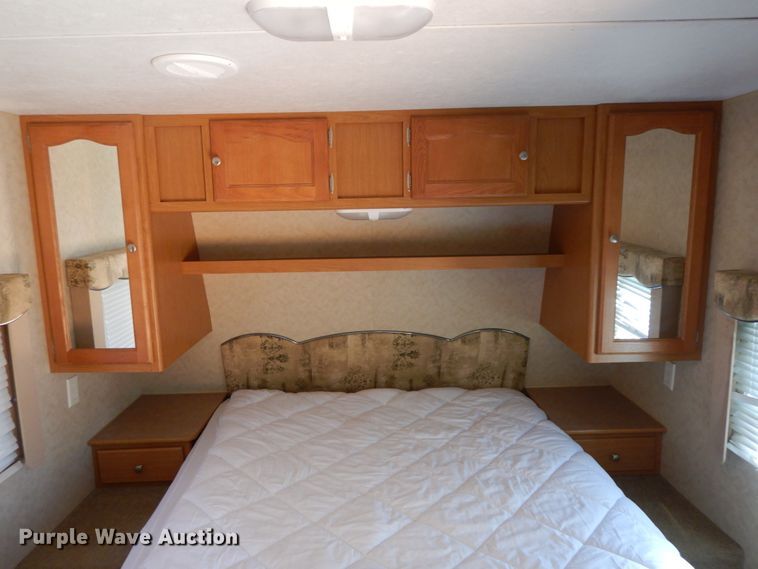 image for item IX9450 2007 Dutchmen Four Winds 29QGS  camper