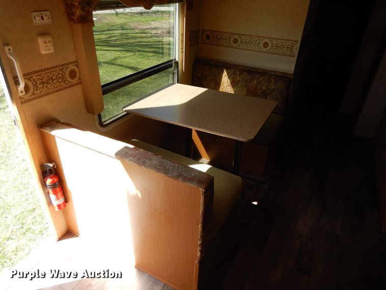 image for item IX9450 2007 Dutchmen Four Winds 29QGS  camper