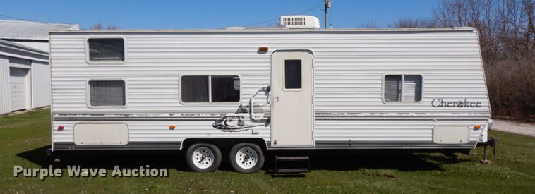 image for item IX9451 2004 Forest River 29DD Cherokee  camper