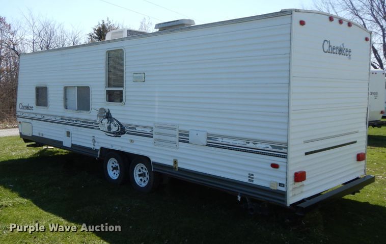 image for item IX9451 2004 Forest River 29DD Cherokee  camper