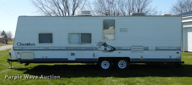 image for item IX9451 2004 Forest River 29DD Cherokee  camper