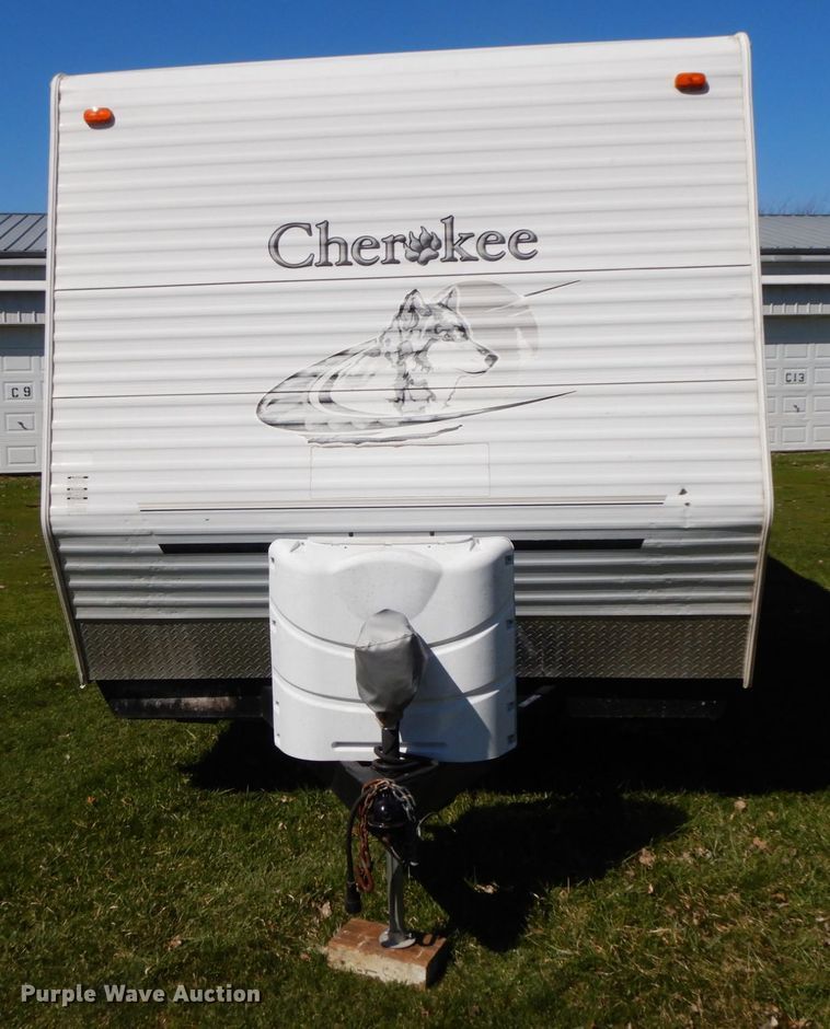 image for item IX9451 2004 Forest River 29DD Cherokee  camper