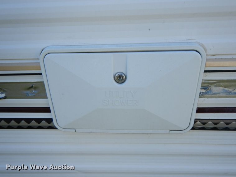 image for item IX9451 2004 Forest River 29DD Cherokee  camper