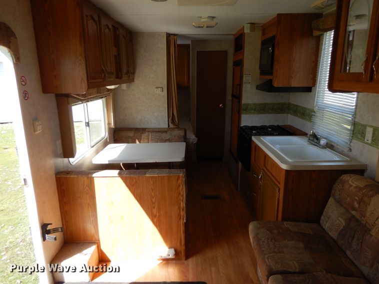 image for item IX9451 2004 Forest River 29DD Cherokee  camper