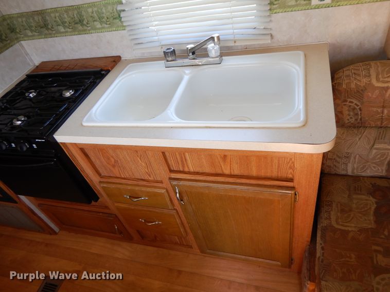 image for item IX9451 2004 Forest River 29DD Cherokee  camper