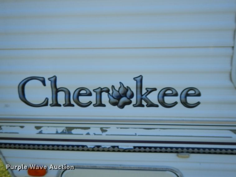 image for item IX9451 2004 Forest River 29DD Cherokee  camper