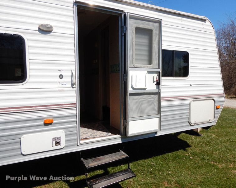 image for item IX9454 2007 Dutchmen Four Winds GS400  camper