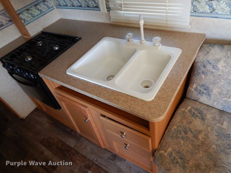 image for item IX9454 2007 Dutchmen Four Winds GS400  camper