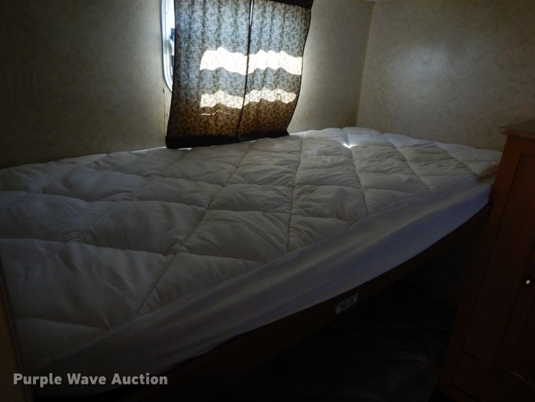 image for item IX9454 2007 Dutchmen Four Winds GS400  camper