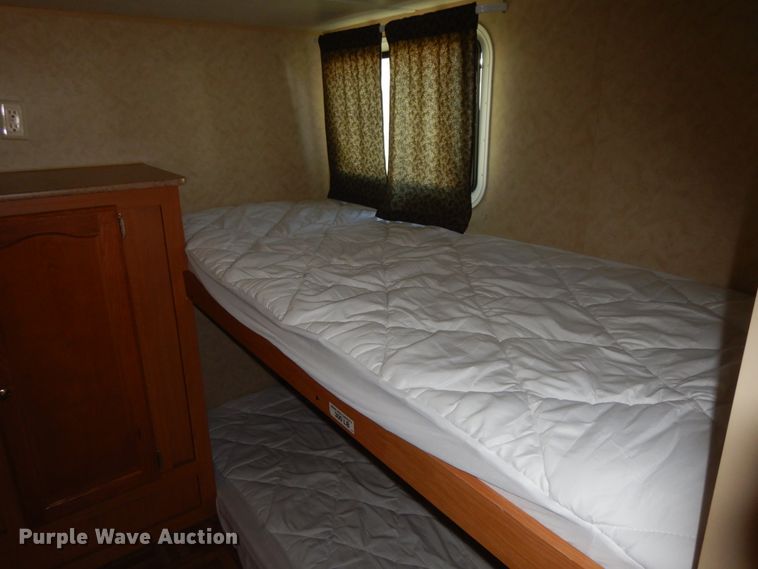 image for item IX9454 2007 Dutchmen Four Winds GS400  camper