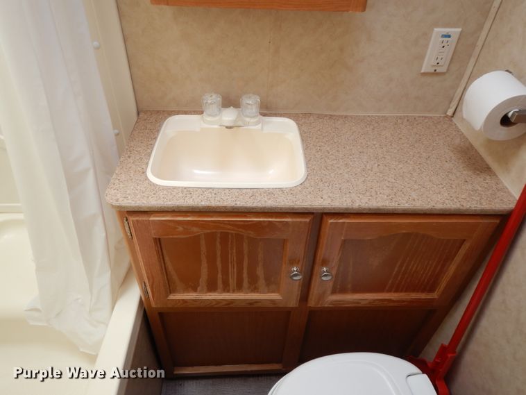 image for item IX9454 2007 Dutchmen Four Winds GS400  camper