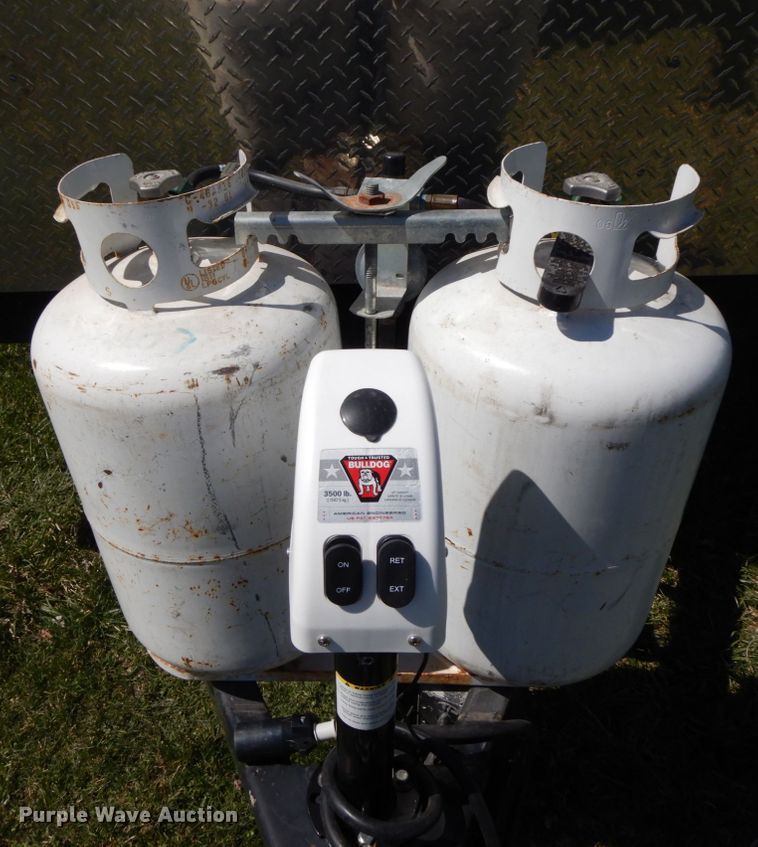 image for item IX9456 2006 Cross Roads Zinger ZT-320-QB  camper