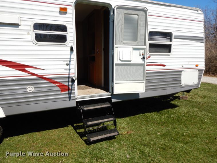 image for item IX9456 2006 Cross Roads Zinger ZT-320-QB  camper