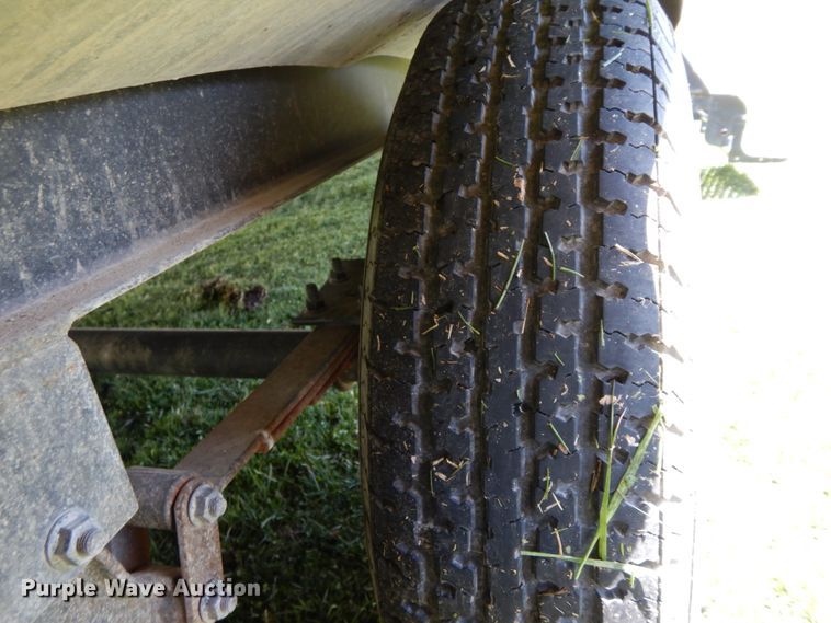 image for item IX9456 2006 Cross Roads Zinger ZT-320-QB  camper