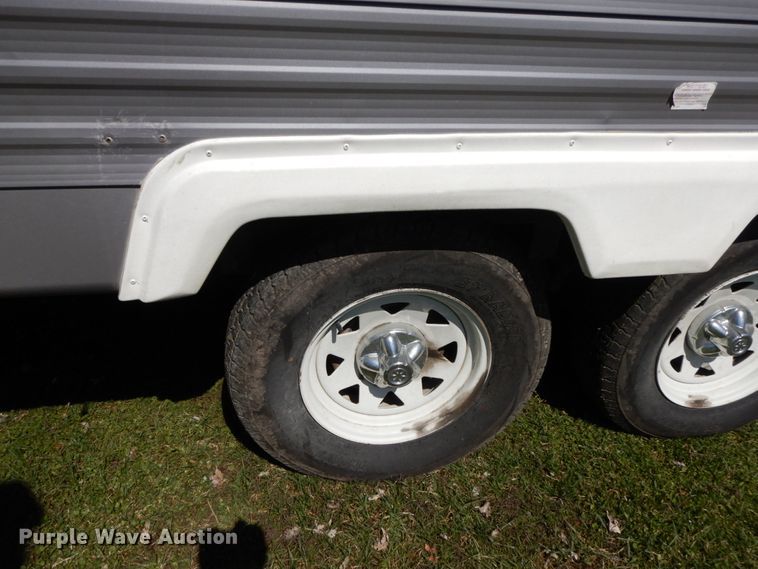 image for item IX9456 2006 Cross Roads Zinger ZT-320-QB  camper