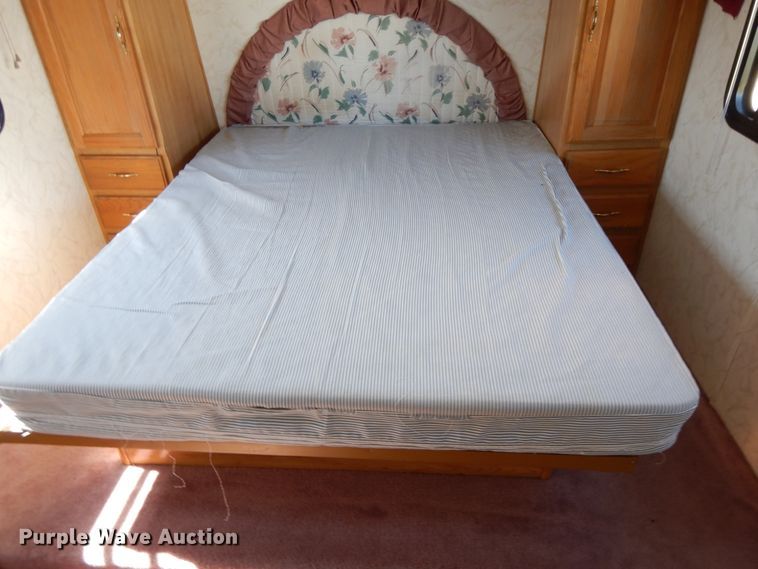 image for item IX9459 1996 Skamper  camper