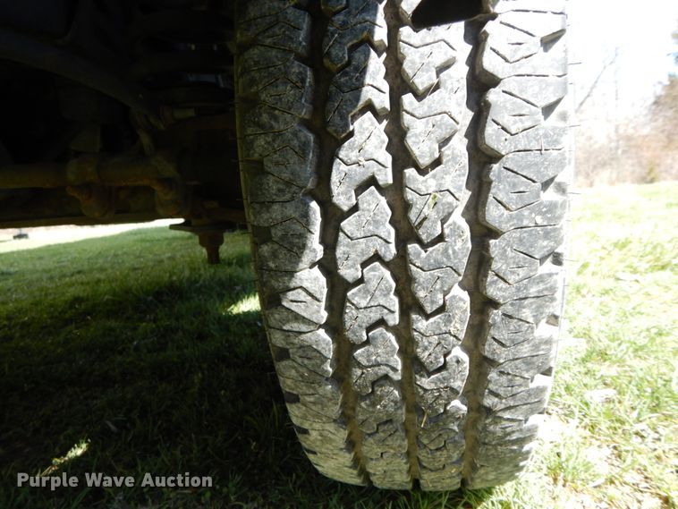 image for item IX9463 2009 Ford E450 Super Duty  box truck