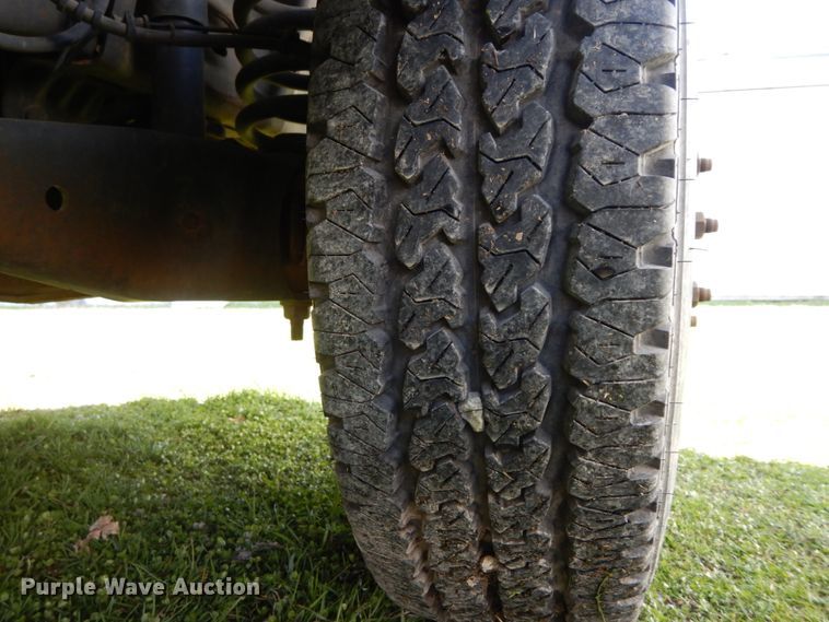 image for item IX9463 2009 Ford E450 Super Duty  box truck