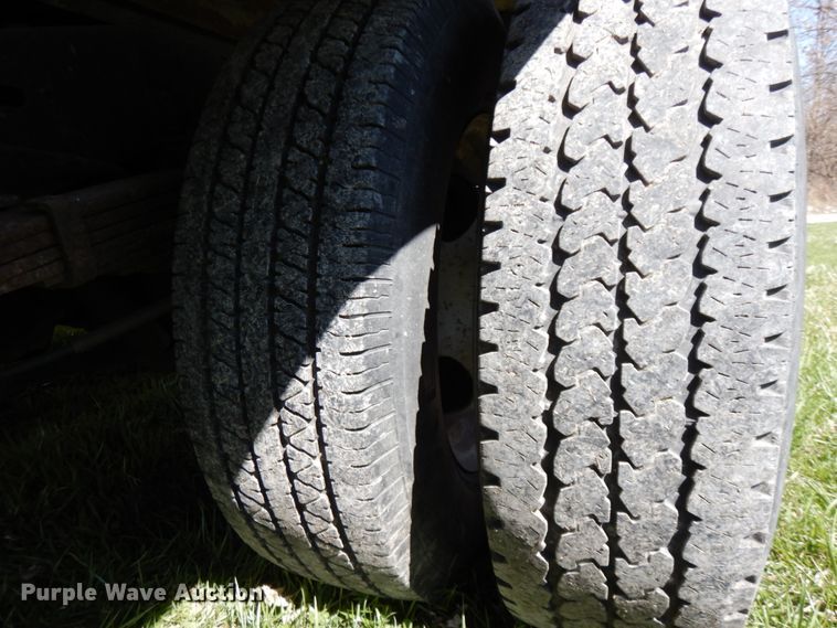 image for item IX9463 2009 Ford E450 Super Duty  box truck