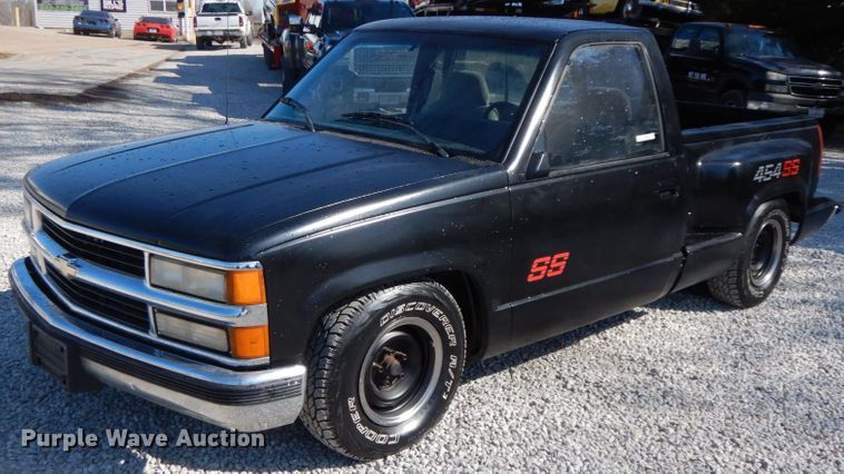 image for item IX9464 1988  Chevrolet C1500  pickup truck