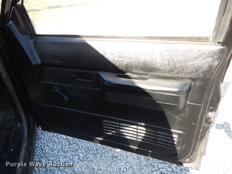 image for item IX9464 1988  Chevrolet C1500  pickup truck