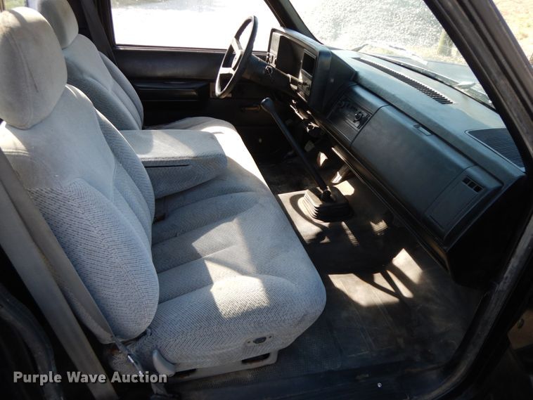 image for item IX9464 1988  Chevrolet C1500  pickup truck