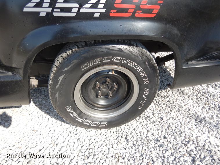 image for item IX9464 1988  Chevrolet C1500  pickup truck