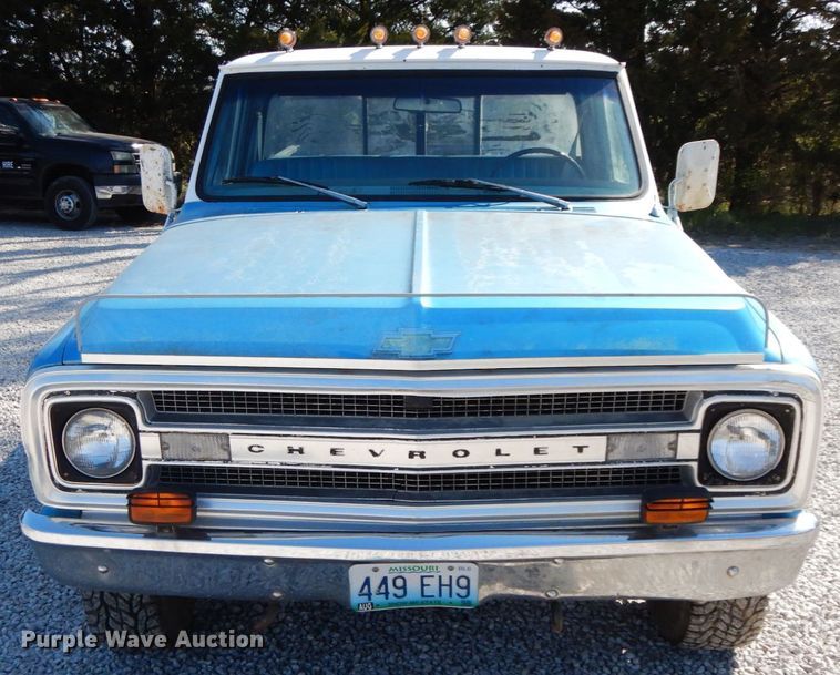 image for item IX9466 1969 Chevrolet K10  pickup truck