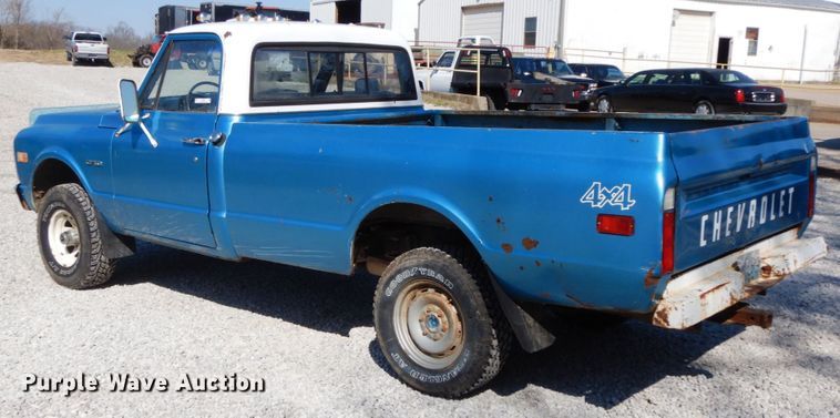 image for item IX9466 1969 Chevrolet K10  pickup truck