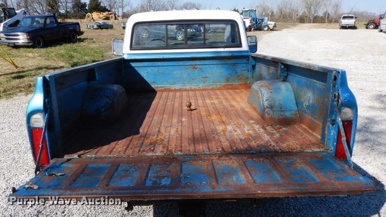 image for item IX9466 1969 Chevrolet K10  pickup truck
