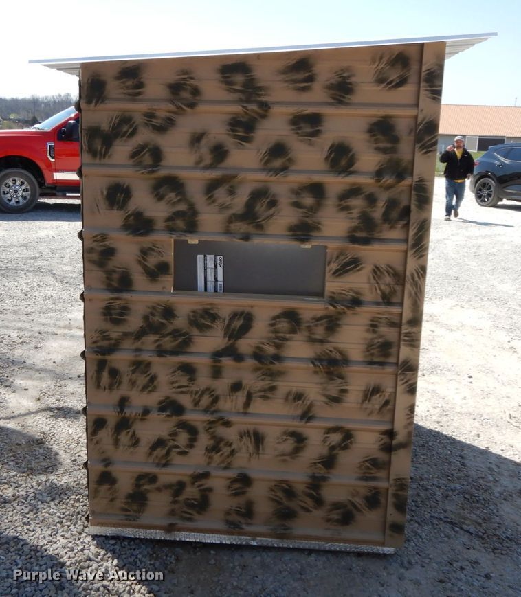 image for item IX9469 Shop built hunting blind