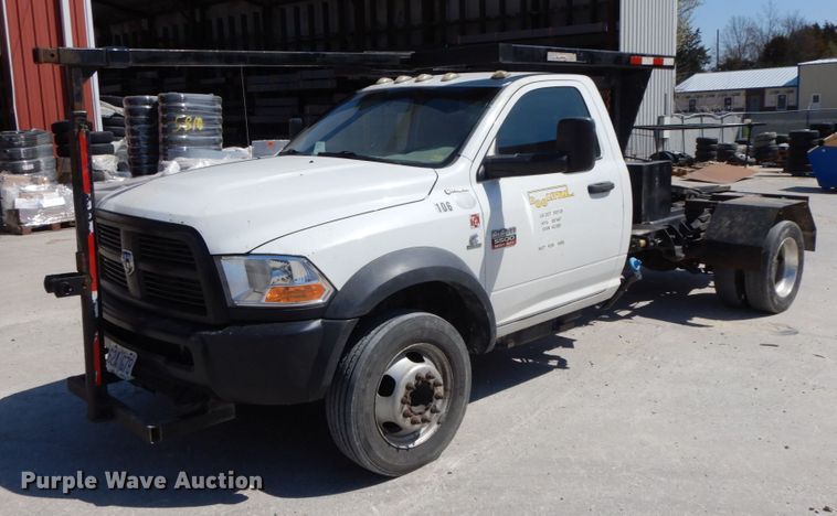 image for item IX9470 2012 Dodge Ram 5500HD  truck cab and chassis