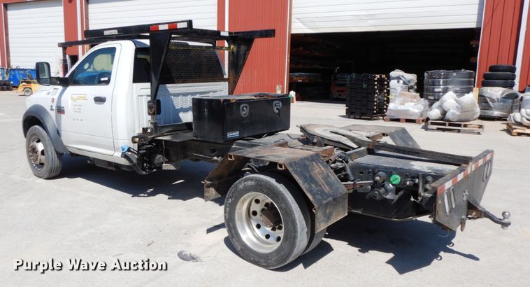 image for item IX9470 2012 Dodge Ram 5500HD  truck cab and chassis