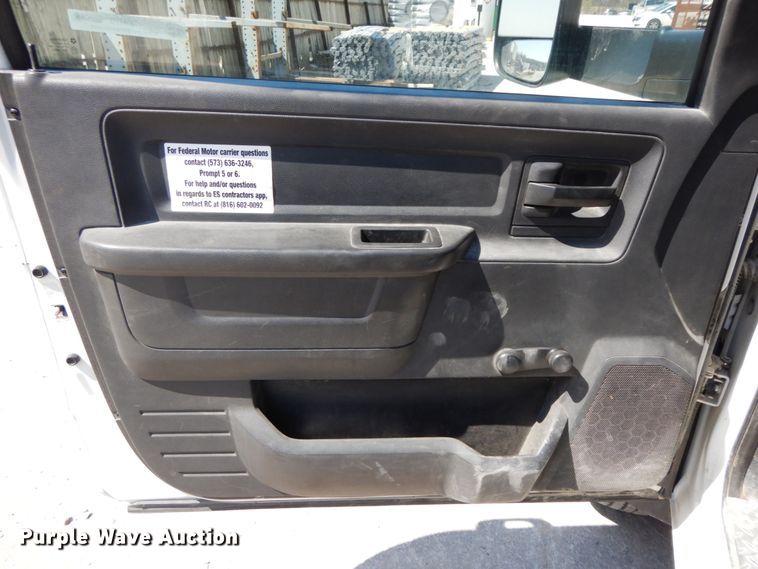 image for item IX9470 2012 Dodge Ram 5500HD  truck cab and chassis