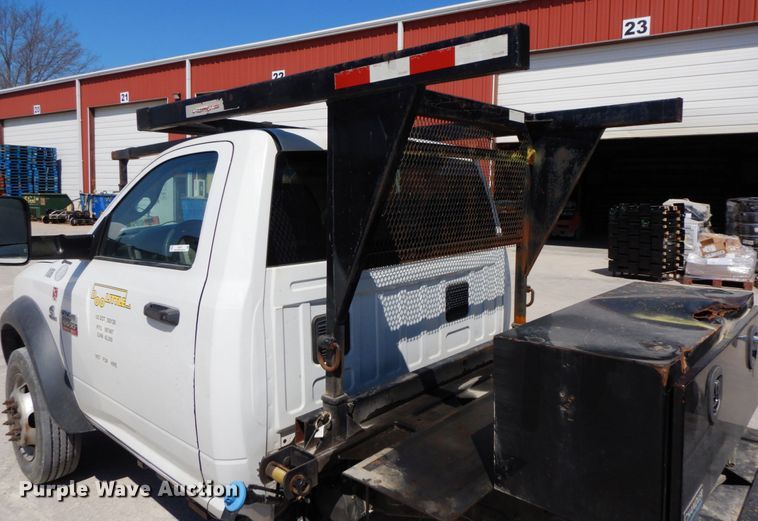 image for item IX9470 2012 Dodge Ram 5500HD  truck cab and chassis