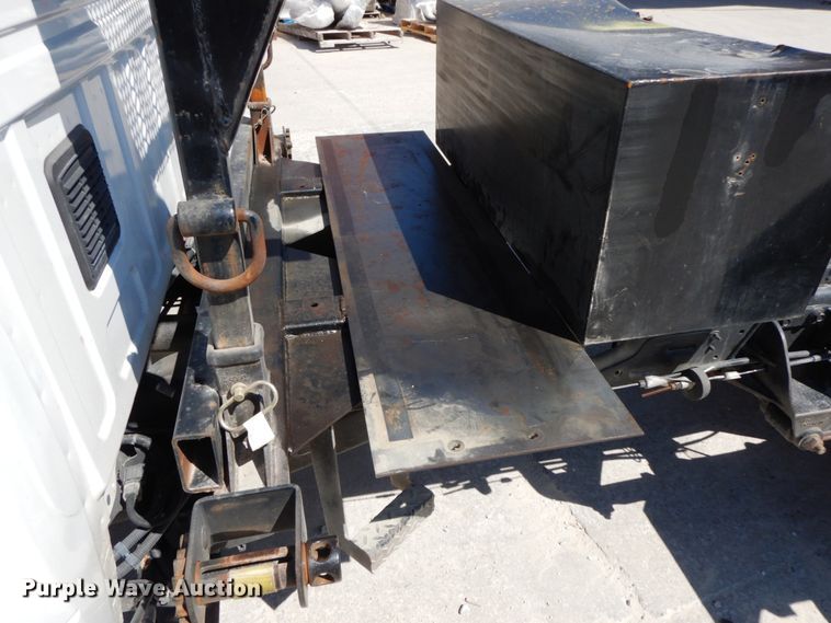 image for item IX9470 2012 Dodge Ram 5500HD  truck cab and chassis