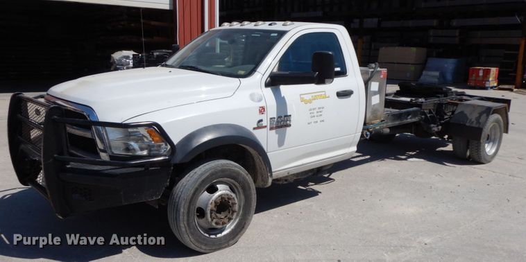 image for item IX9471 2014 Dodge Ram 5500HD  truck cab and chassis