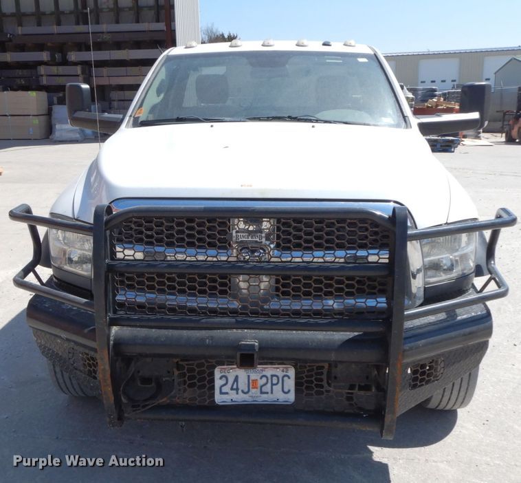 image for item IX9471 2014 Dodge Ram 5500HD  truck cab and chassis