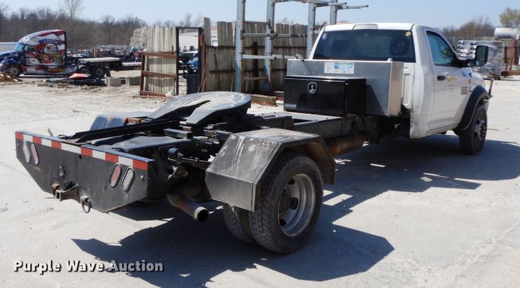 image for item IX9471 2014 Dodge Ram 5500HD  truck cab and chassis
