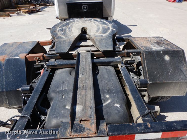 image for item IX9471 2014 Dodge Ram 5500HD  truck cab and chassis