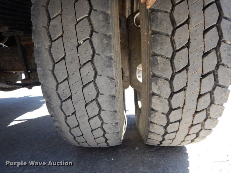 image for item IX9471 2014 Dodge Ram 5500HD  truck cab and chassis