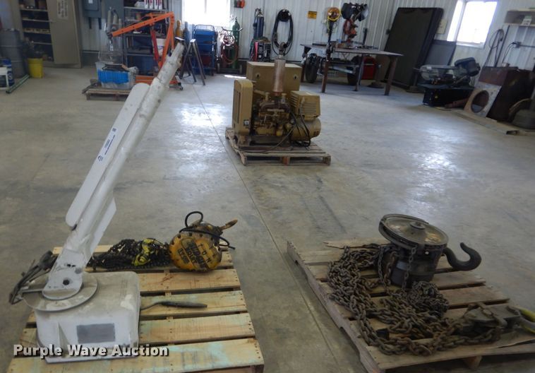 image for item IY9583 Auto Crane C-12 crane