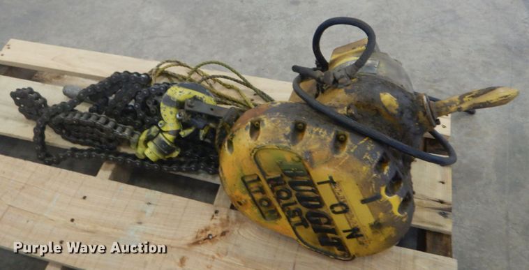 image for item IY9583 Auto Crane C-12 crane