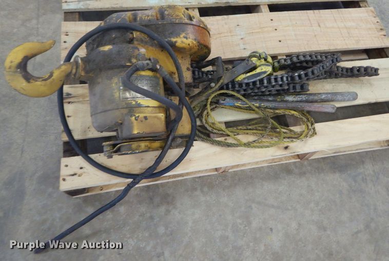 image for item IY9583 Auto Crane C-12 crane