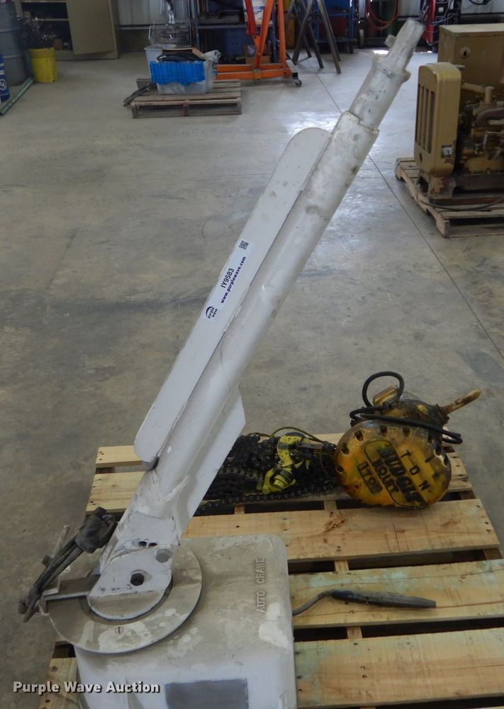 image for item IY9583 Auto Crane C-12 crane