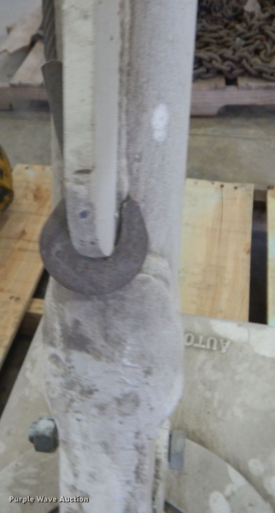 image for item IY9583 Auto Crane C-12 crane