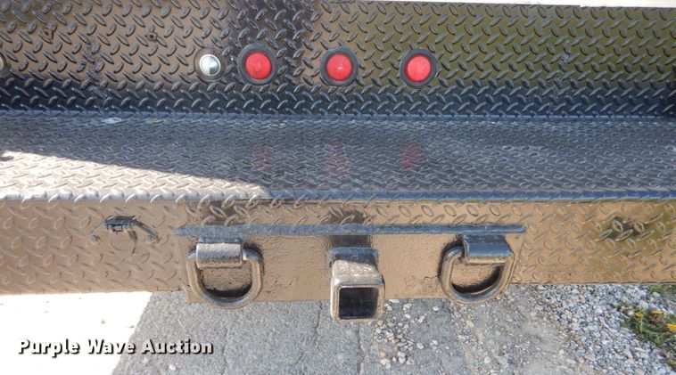 image for item IY9615 2005 Ford F350 Super Duty  utility bed pickup truck