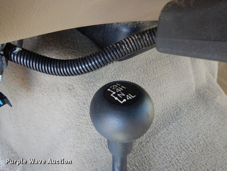 image for item IY9615 2005 Ford F350 Super Duty  utility bed pickup truck